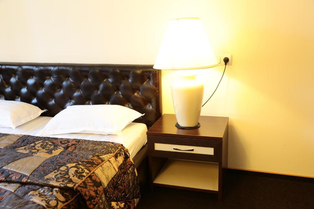 Salem On Samal Hotel Almaty Ruang foto