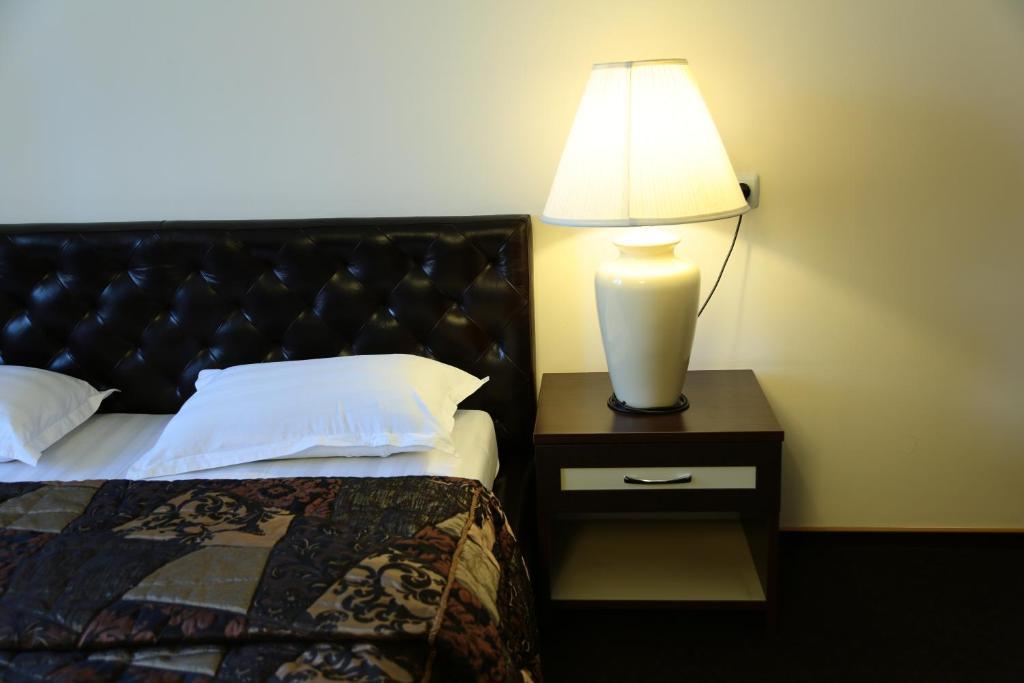 Salem On Samal Hotel Almaty Ruang foto