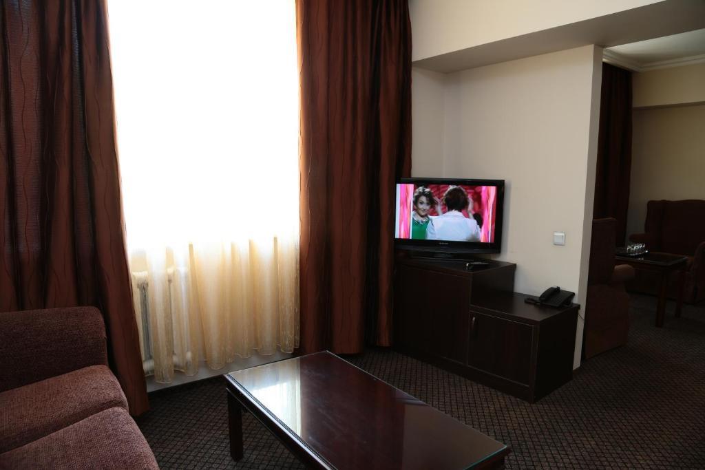 Salem On Samal Hotel Almaty Ruang foto